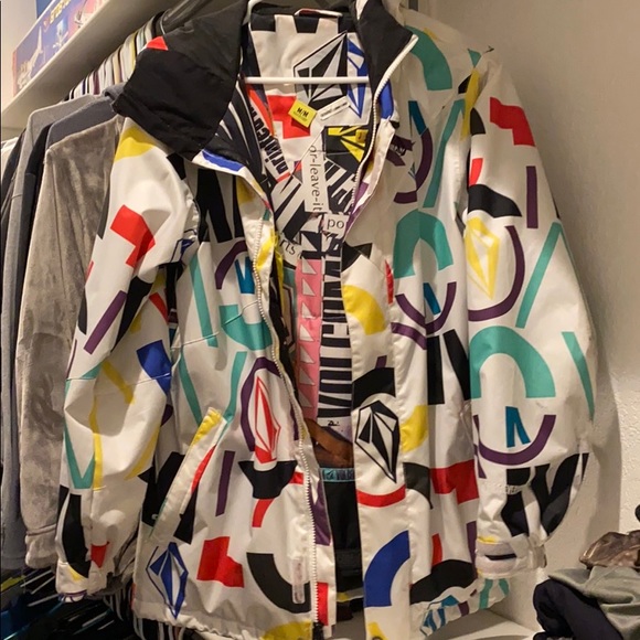 Volcom snowboarding jacket - Picture 4 of 7